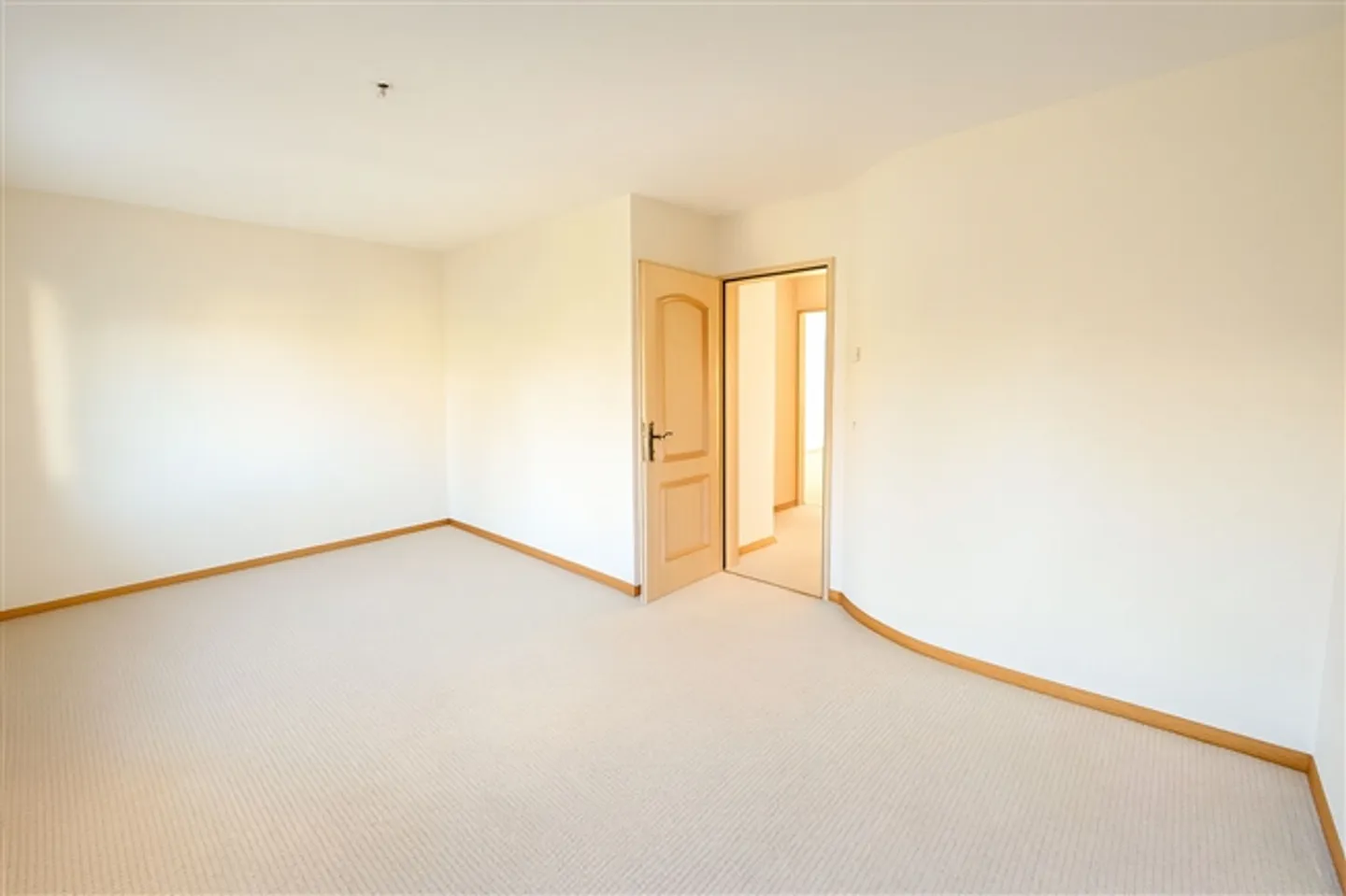 4.5-Room Maisonette Garden Apartment - Photo 7 of 15