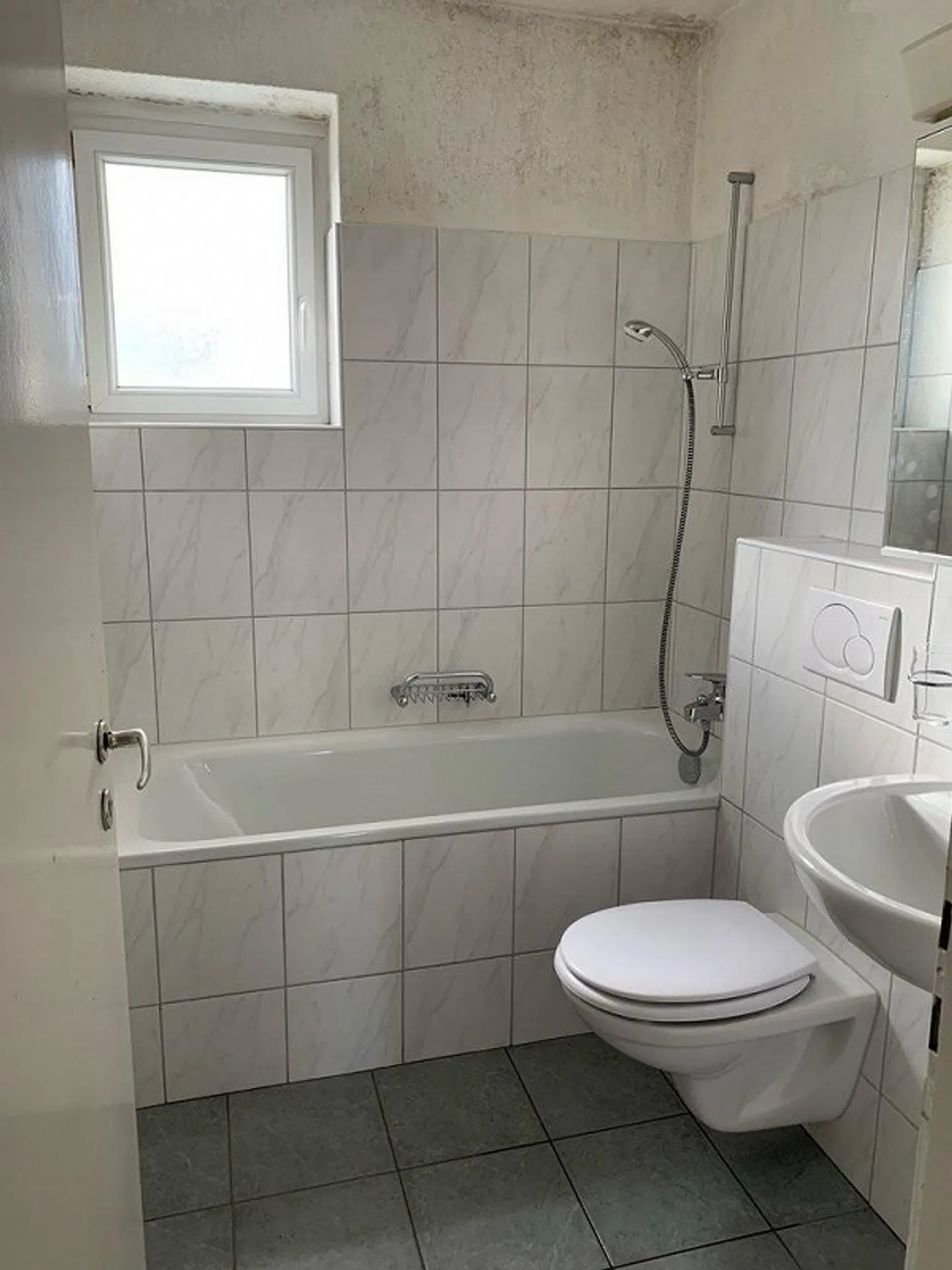 Grosszügige Wohnung in Seebach - Photo 3 sur 5