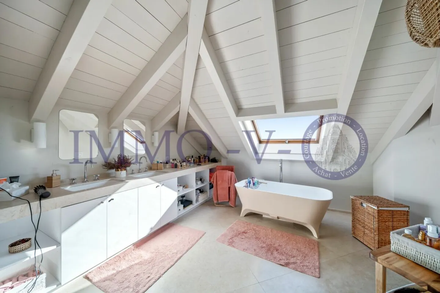 EXCLUSIVE WITH INDOOR SWIMMING POOL AND LARGE PLOT - Photo 9 of 15
