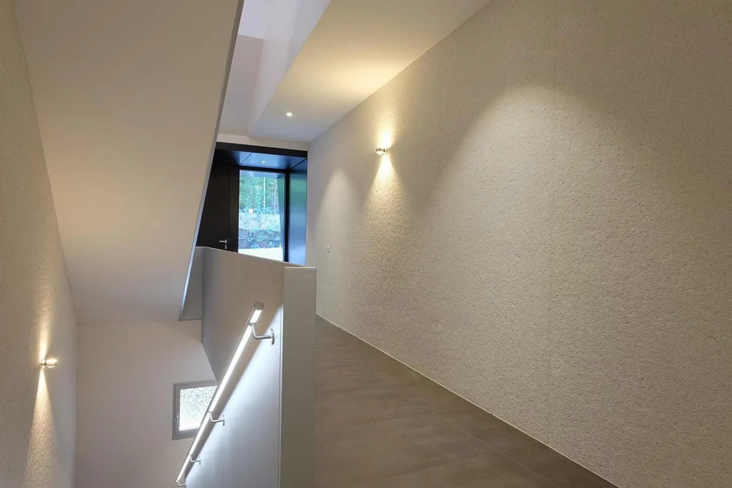 Appartamento elegante con 3,5 stanze e giardino privato in una residenza prestigiosa - Foto 7 di 12