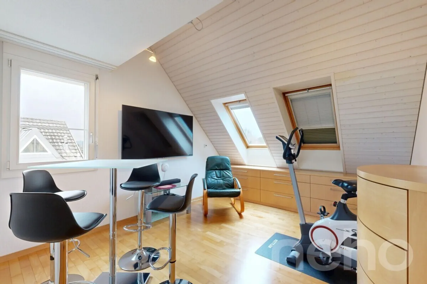 Bonheur de vivre spacieux : Maisonette de 5,5 pièces avec galerie - Photo 8 sur 11