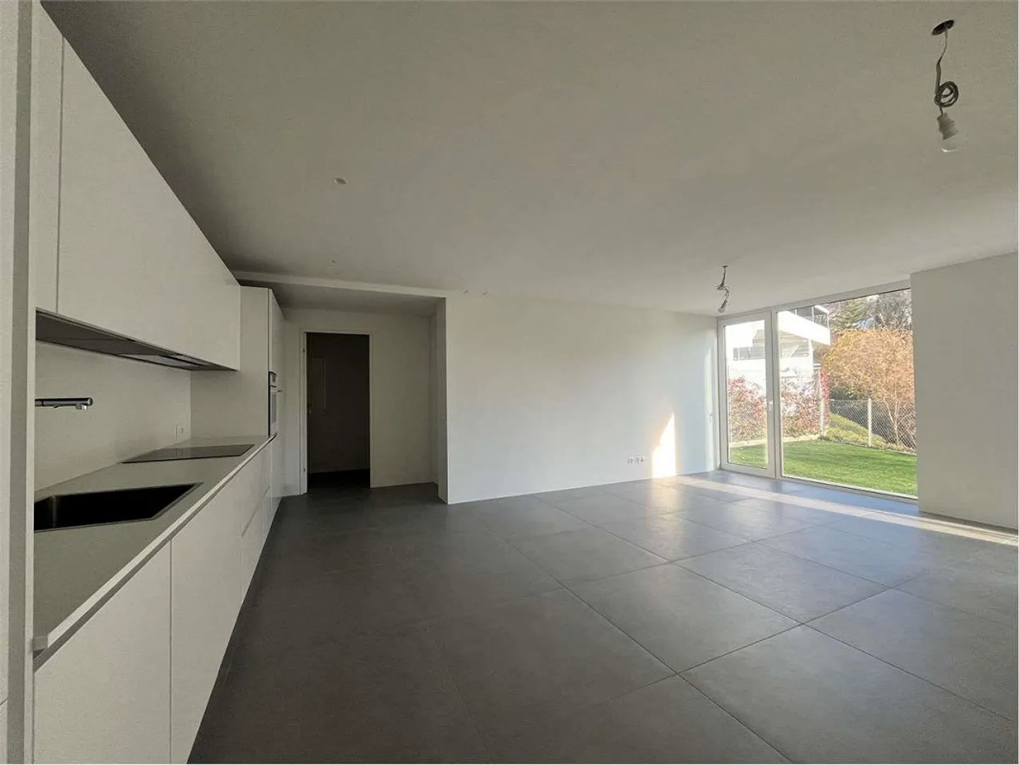 Modern 2.5-room apartment with or without garden - Photo 5 of 11
