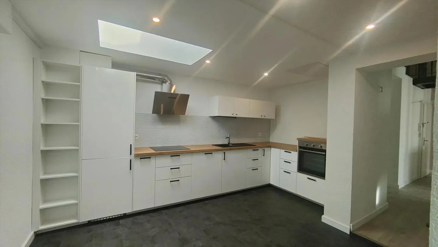 Appartement de 4.5 pièces entièrement refait à neuf au 3ème étage - Photo 1 sur 9