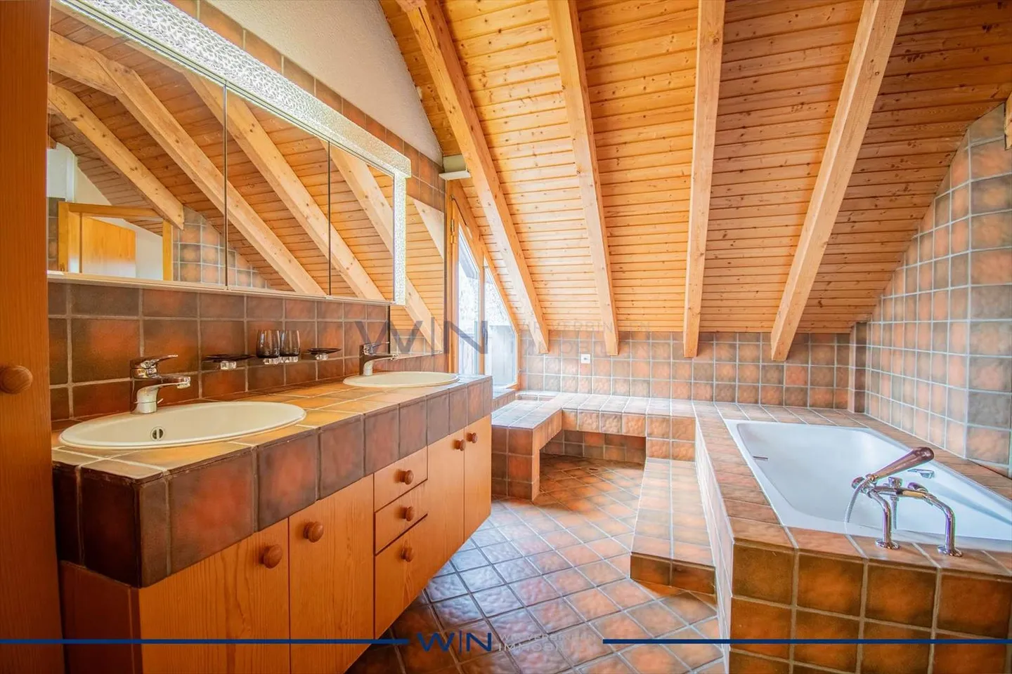 Casa con 7.5 stanze - Foto 4 di 13