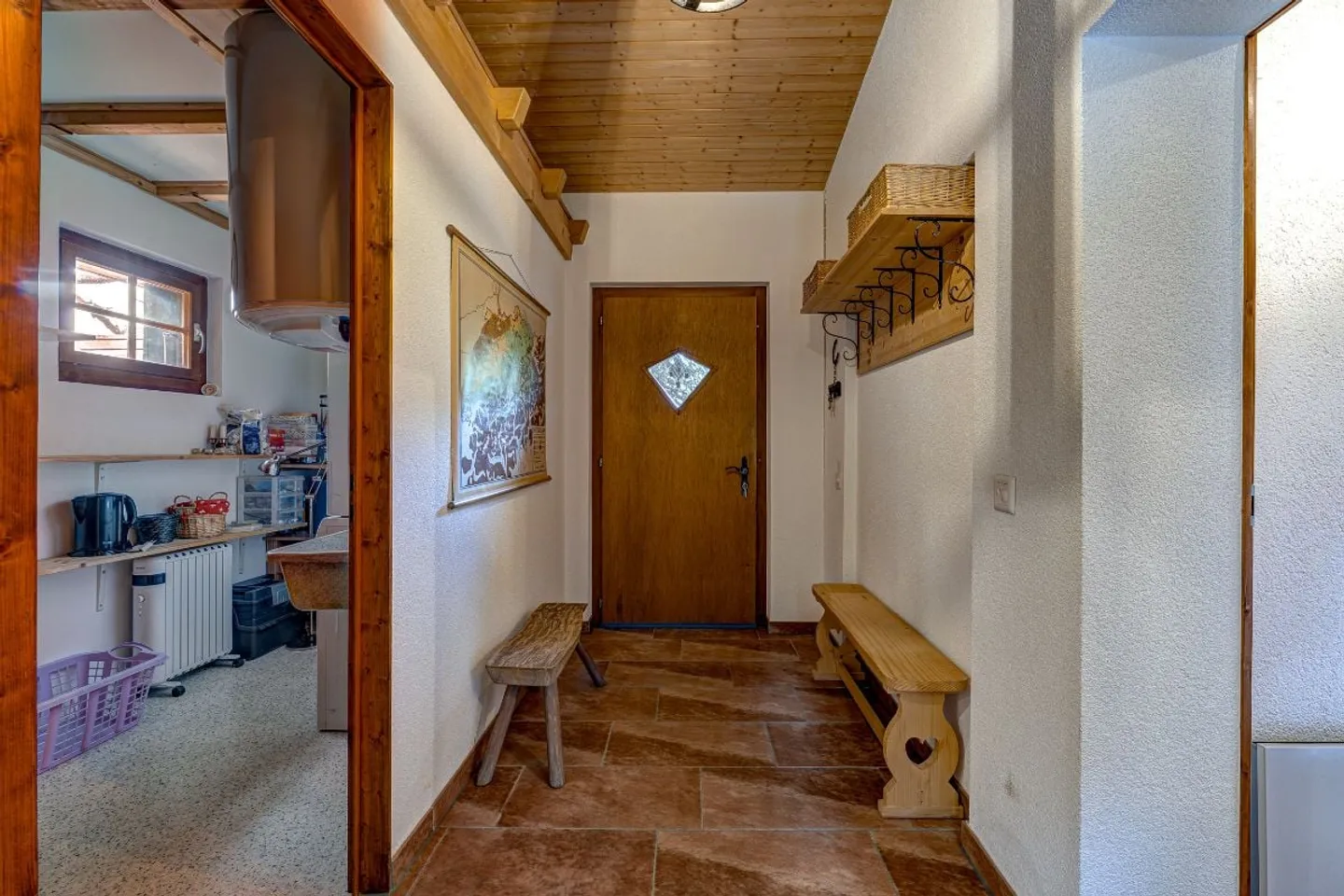 Klassisches 3-Schlafzimmer-Alpen-Chalet mit ausgezeichnetem Blick - Foto 11 von 13