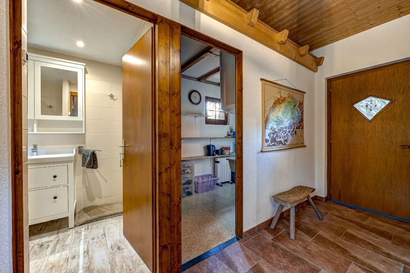 Klassisches 3-Schlafzimmer-Alpen-Chalet mit ausgezeichnetem Blick - Foto 12 von 13