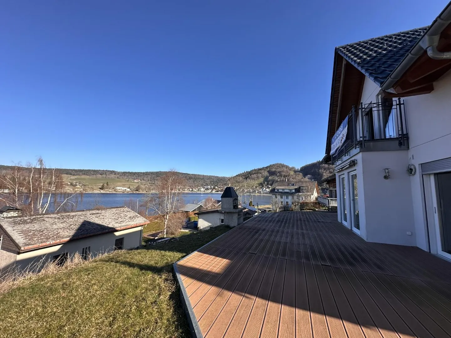 Charmante Villa près du Lac Joux - Photo 1 sur 16