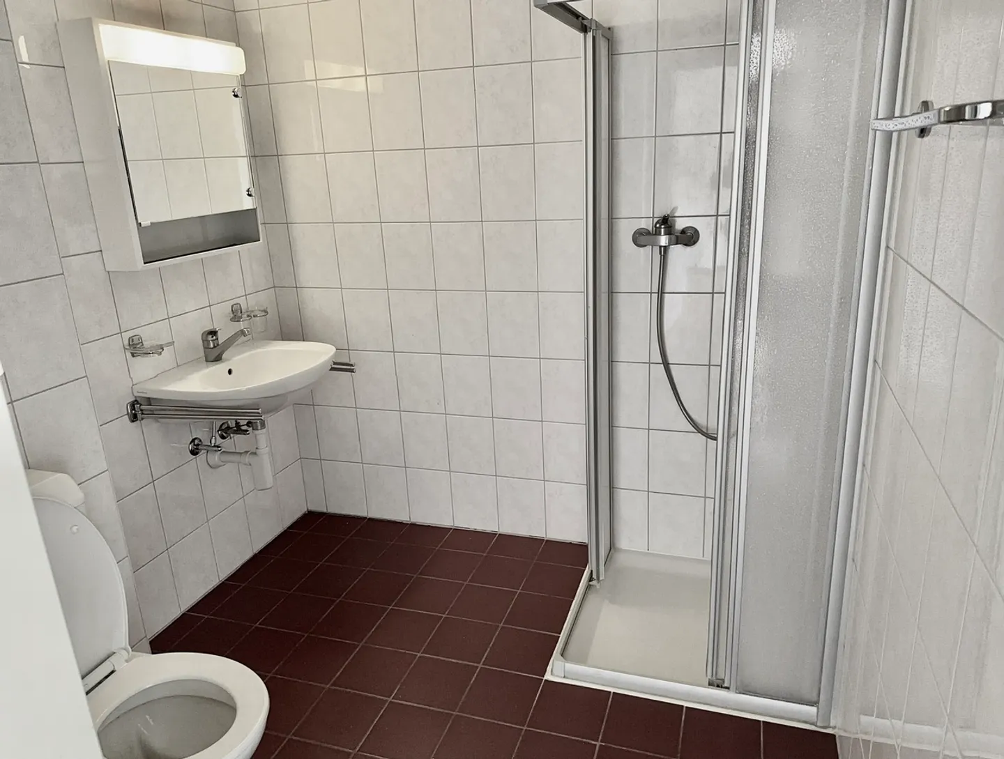 CORMÉROD - 2 Spacious Apartments 4.5 and 5.5 Rooms with Balcony or Garden - Photo 7 of 12