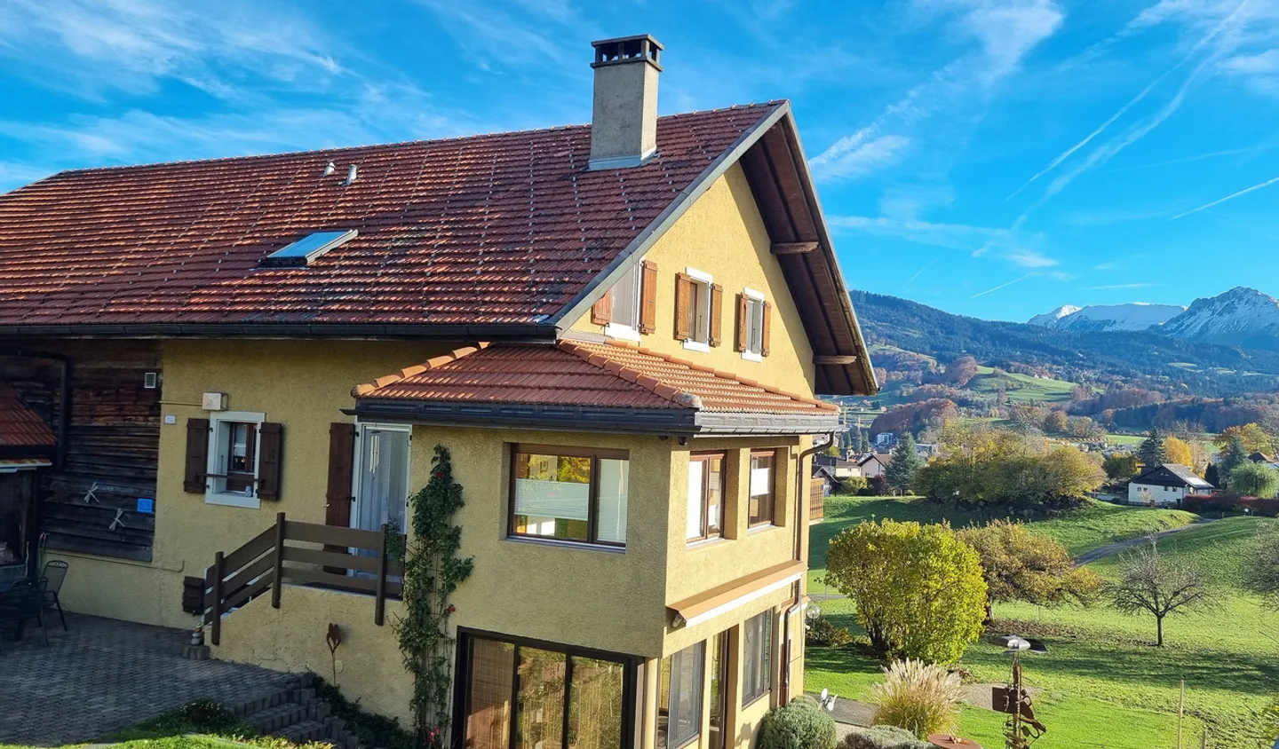 Charming renovated farmhouse in a quiet location, with a beautiful view! - Photo 2 of 13