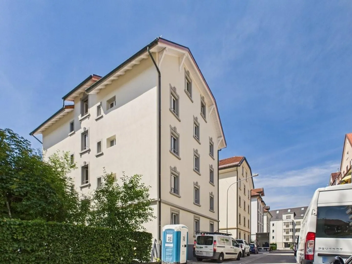 Charmante Dachwohnung - Foto 1 von 6