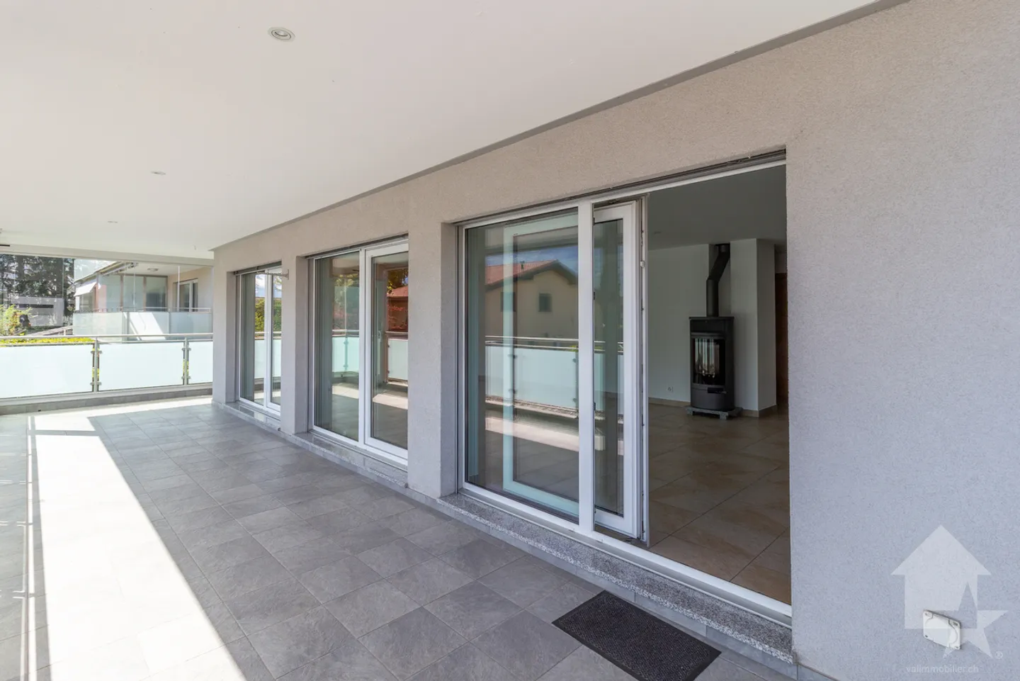 Spacious 4.5-room apartment with covered terrace of 34 m2 - Photo 7 of 21