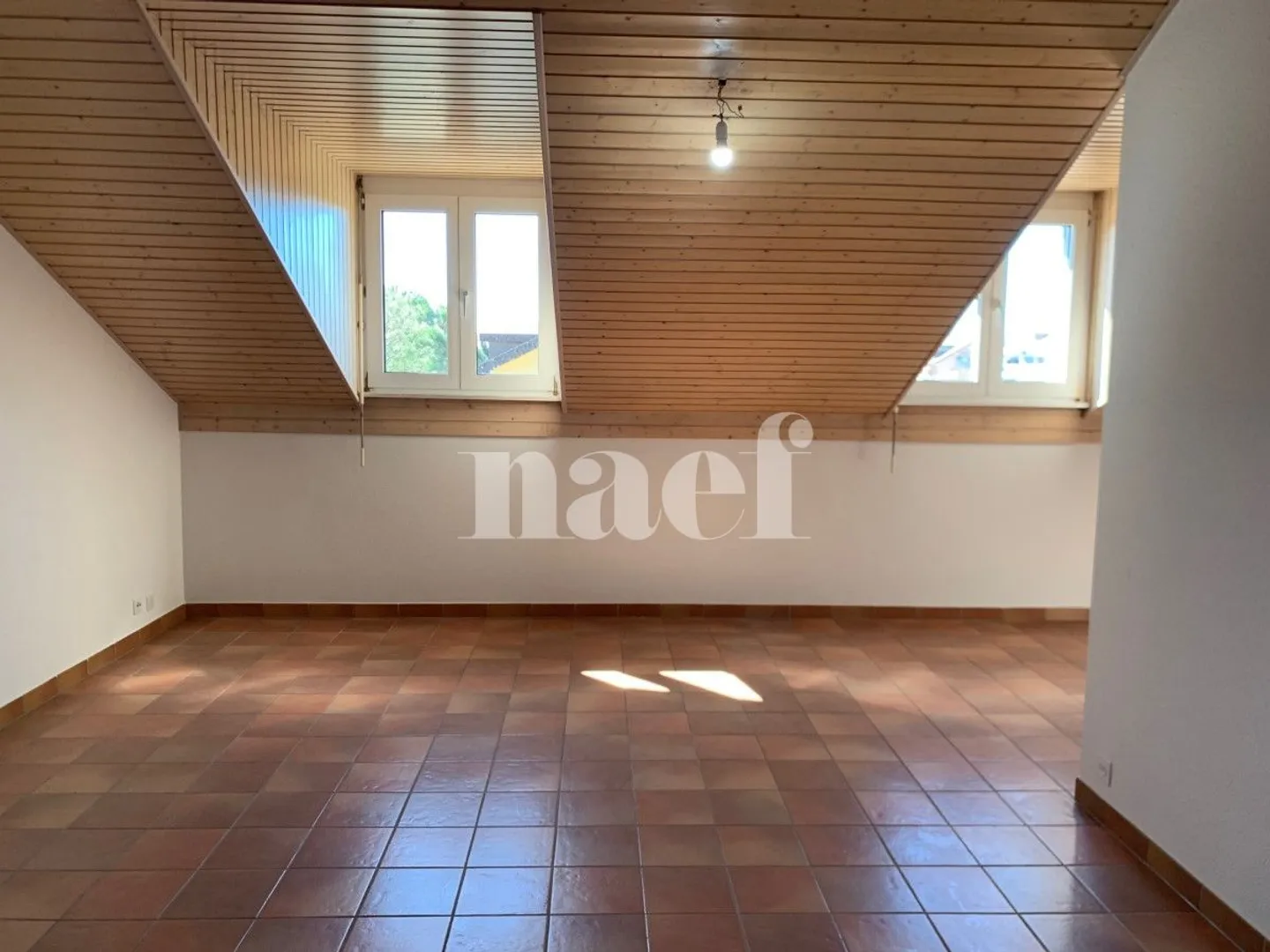 3.5 Room Apartment - Photo 3 of 6