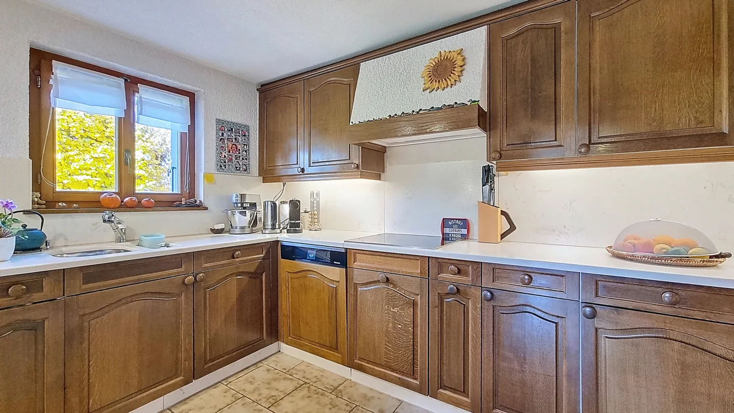 Charming renovated farmhouse in a quiet location, with a beautiful view! - Photo 10 of 13