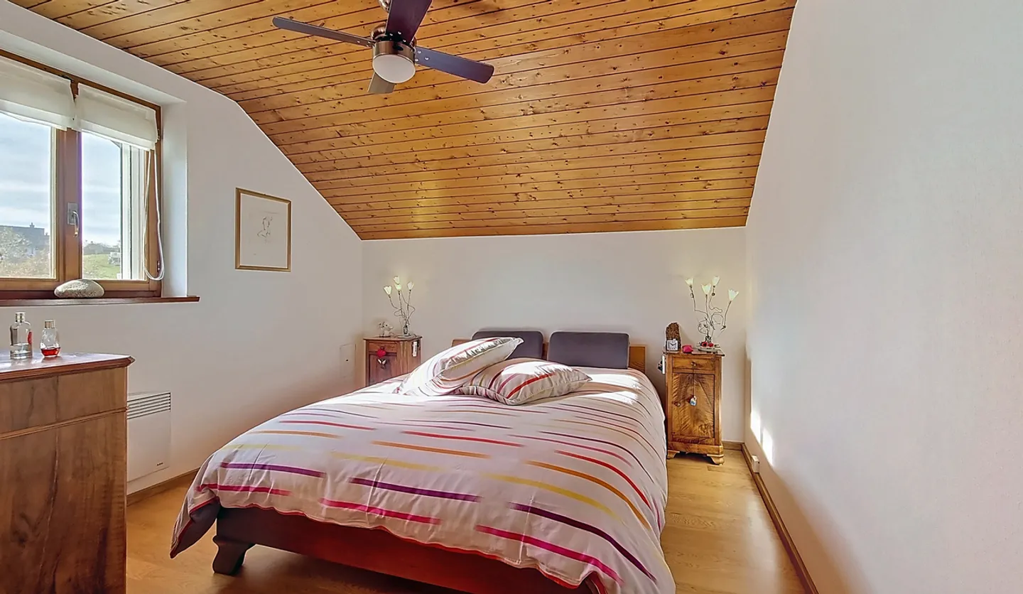 Charming renovated farmhouse in a quiet location, with a beautiful view! - Photo 12 of 13