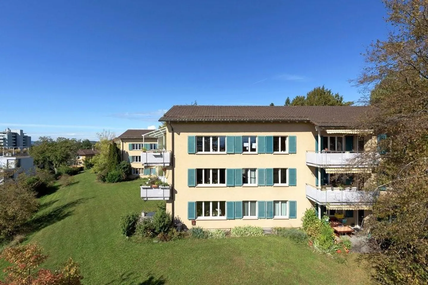Sunny 3.5 Room Apartment in Höngg - Photo 1 of 6