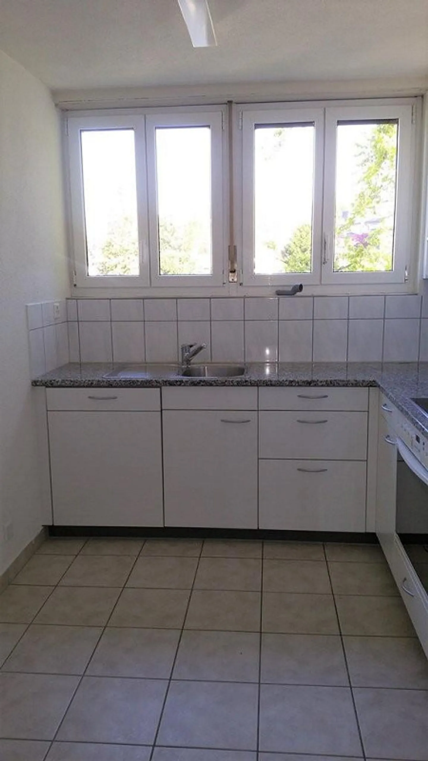 Sunny 3.5 Room Apartment in Höngg - Photo 5 of 6