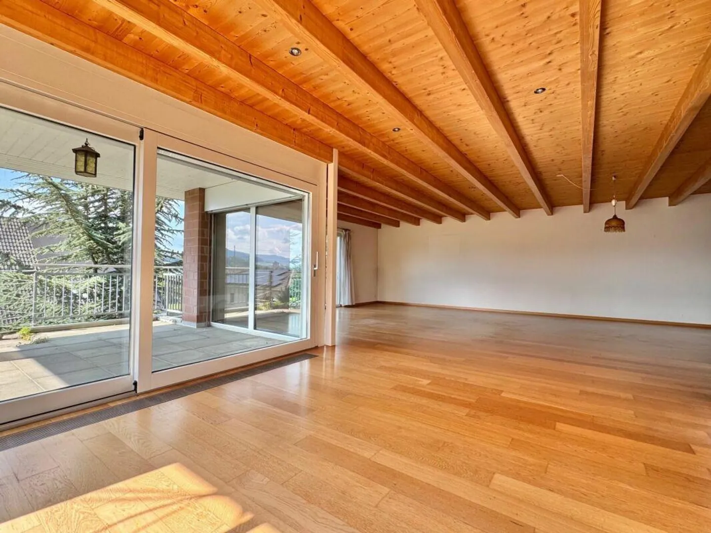 Casa singola in affitto - Foto 4 di 15
