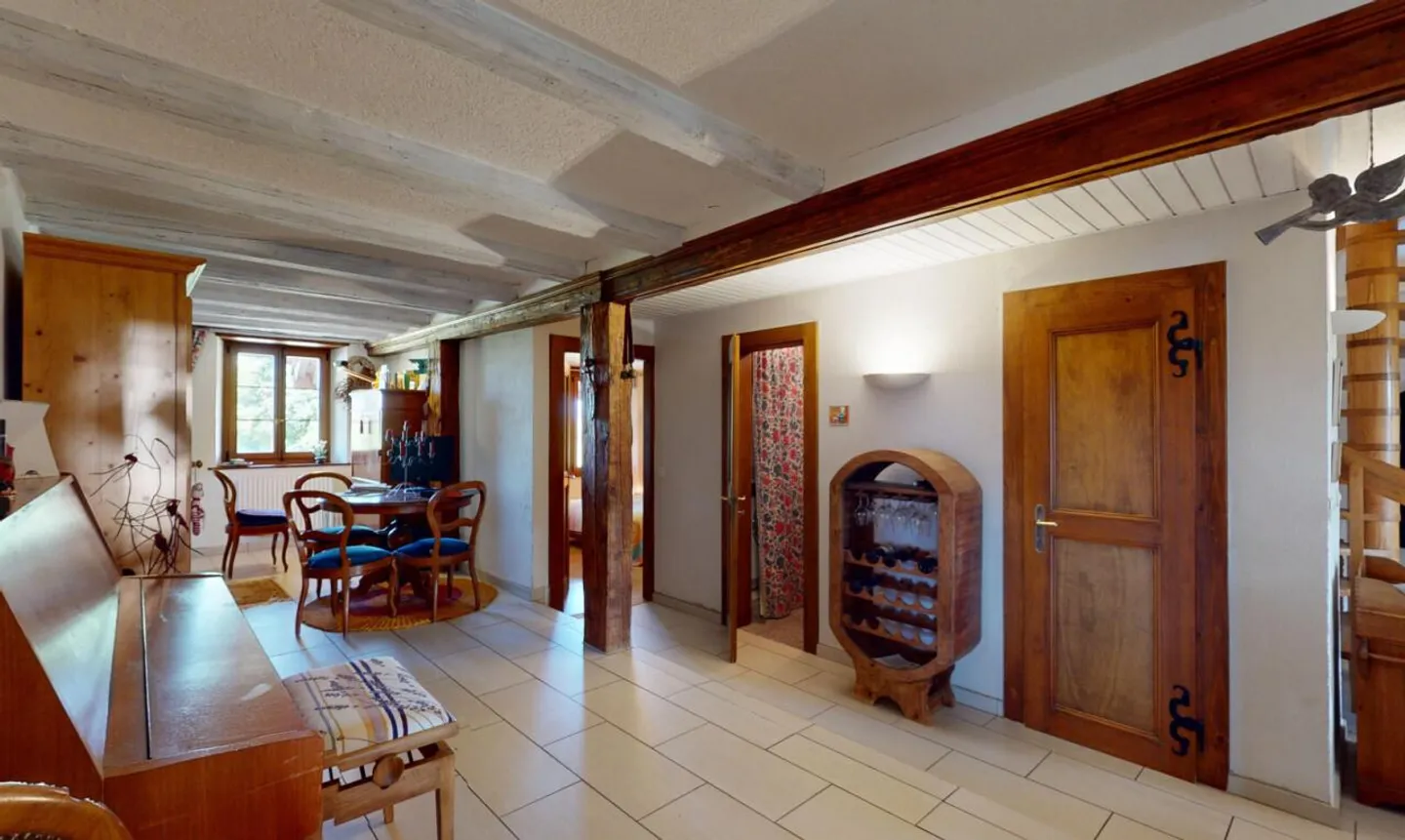 Exceptional 5.5-room duplex with communal garden - Photo 5 of 13