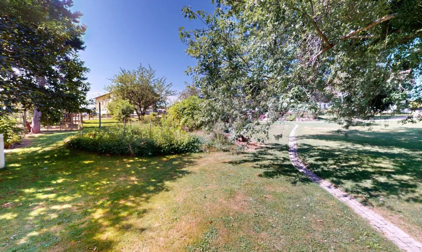 Exceptional 5.5-room duplex with communal garden - Photo 11 of 13