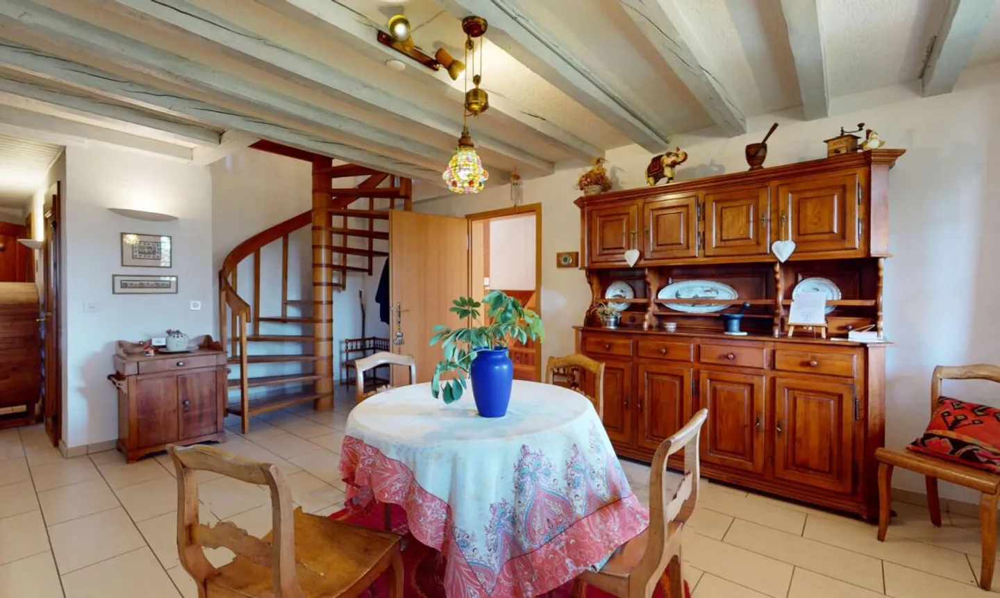Exceptional 5.5-room duplex with communal garden - Photo 12 of 13