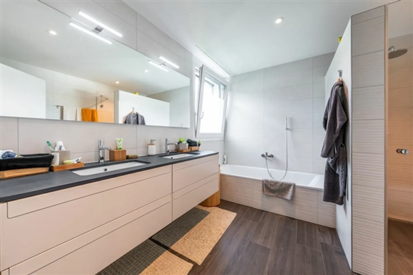 «Wohnen wie im Designhotel - Ihr Rückzugsort mit Pool, Spa, Dachterrasse & Weinkeller!» - Foto 10 von 13