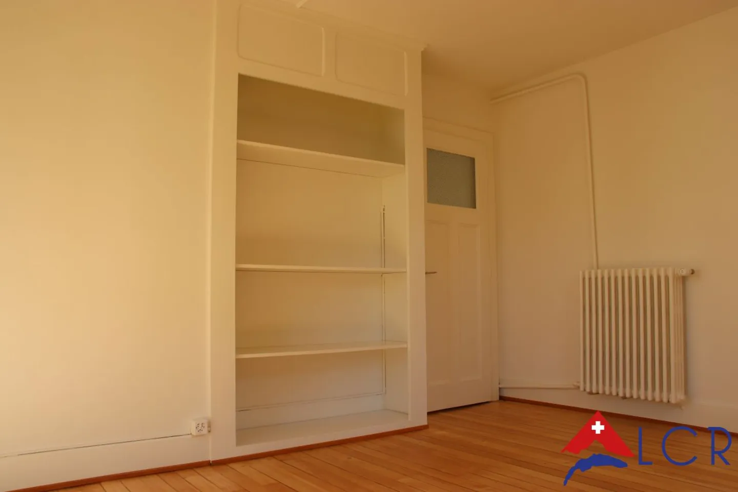 Wunderschöne 3.5-Zimmer-Wohnung in Yverdon - Foto 2 von 5