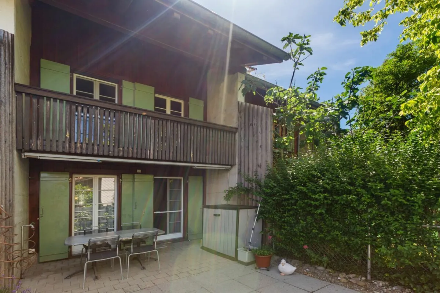 5.5-Room Terraced House between Nature and City Proximity - Photo 3 of 13