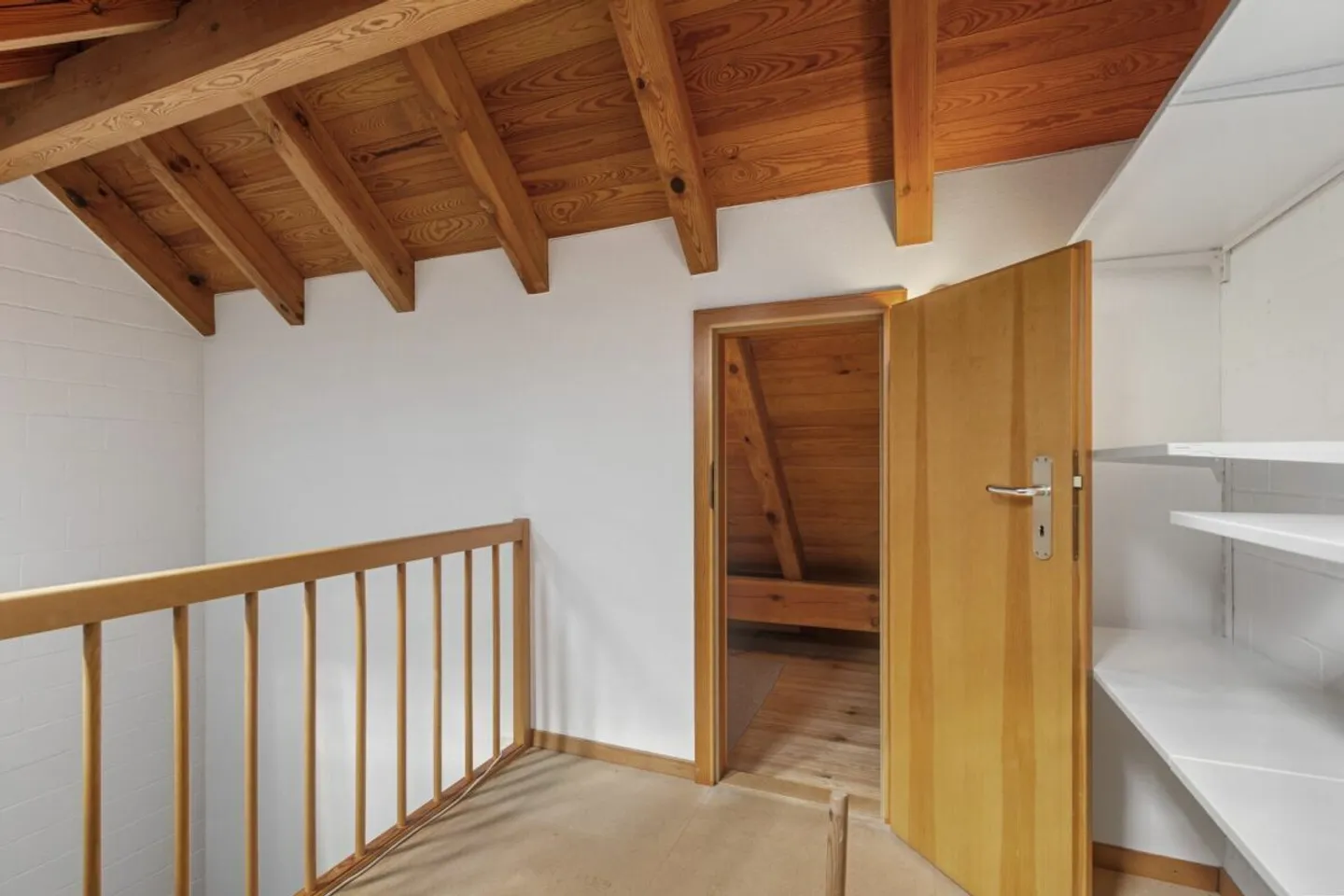 5.5-Room Terraced House between Nature and City Proximity - Photo 10 of 13