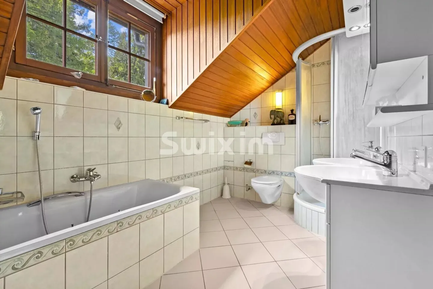 Una rara scoperta! Ampia casa familiare immersa in un contesto naturale! - Foto 6 di 8