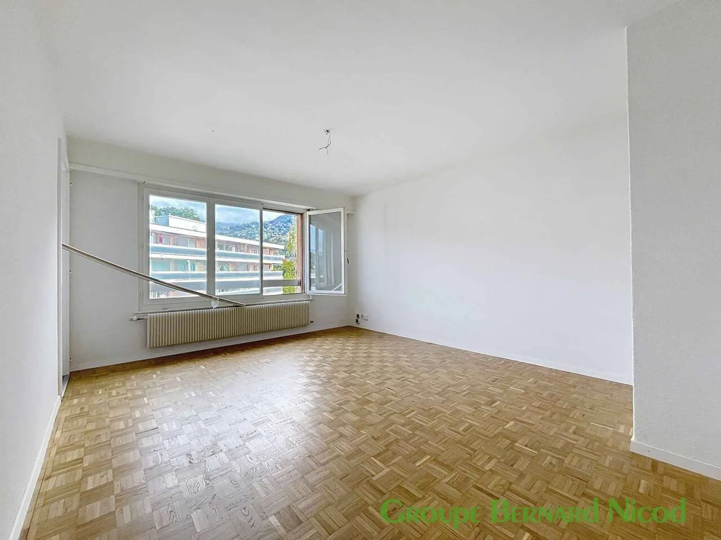 Studio rénové au 8ème étage - Pierrier 5 visite groupée le 13.11.2025 à 9h00 - Photo 2 sur 6