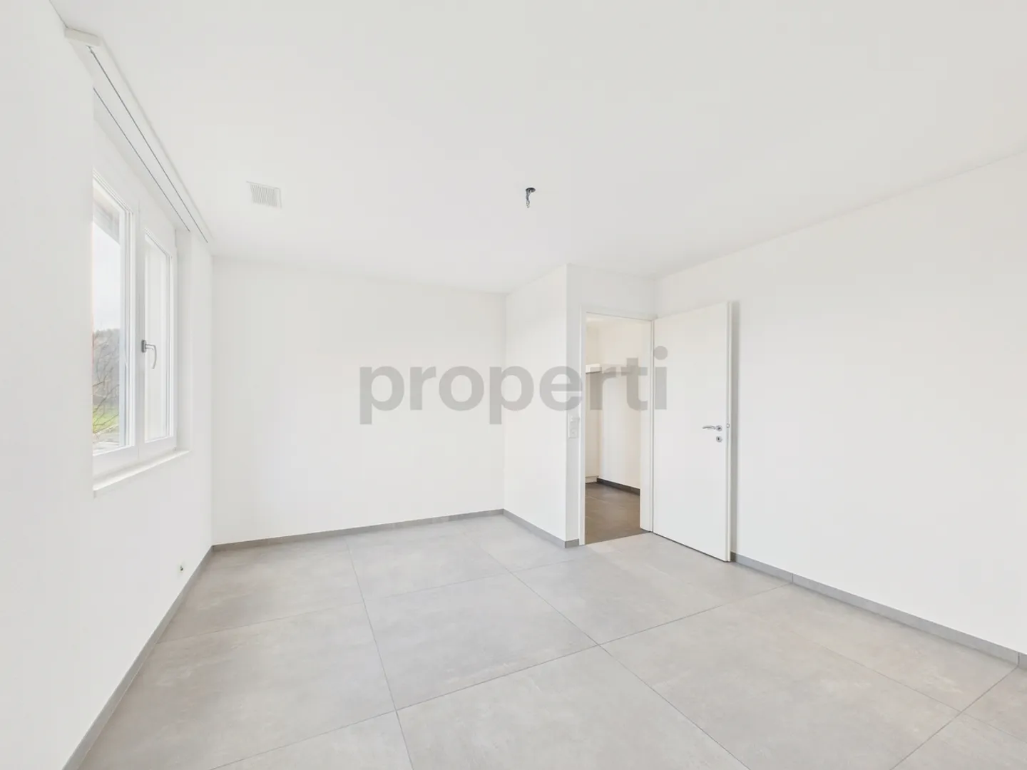 Newly renovated 2.5-room condominium with Minergie standard, Safenwil - Photo 4 of 7