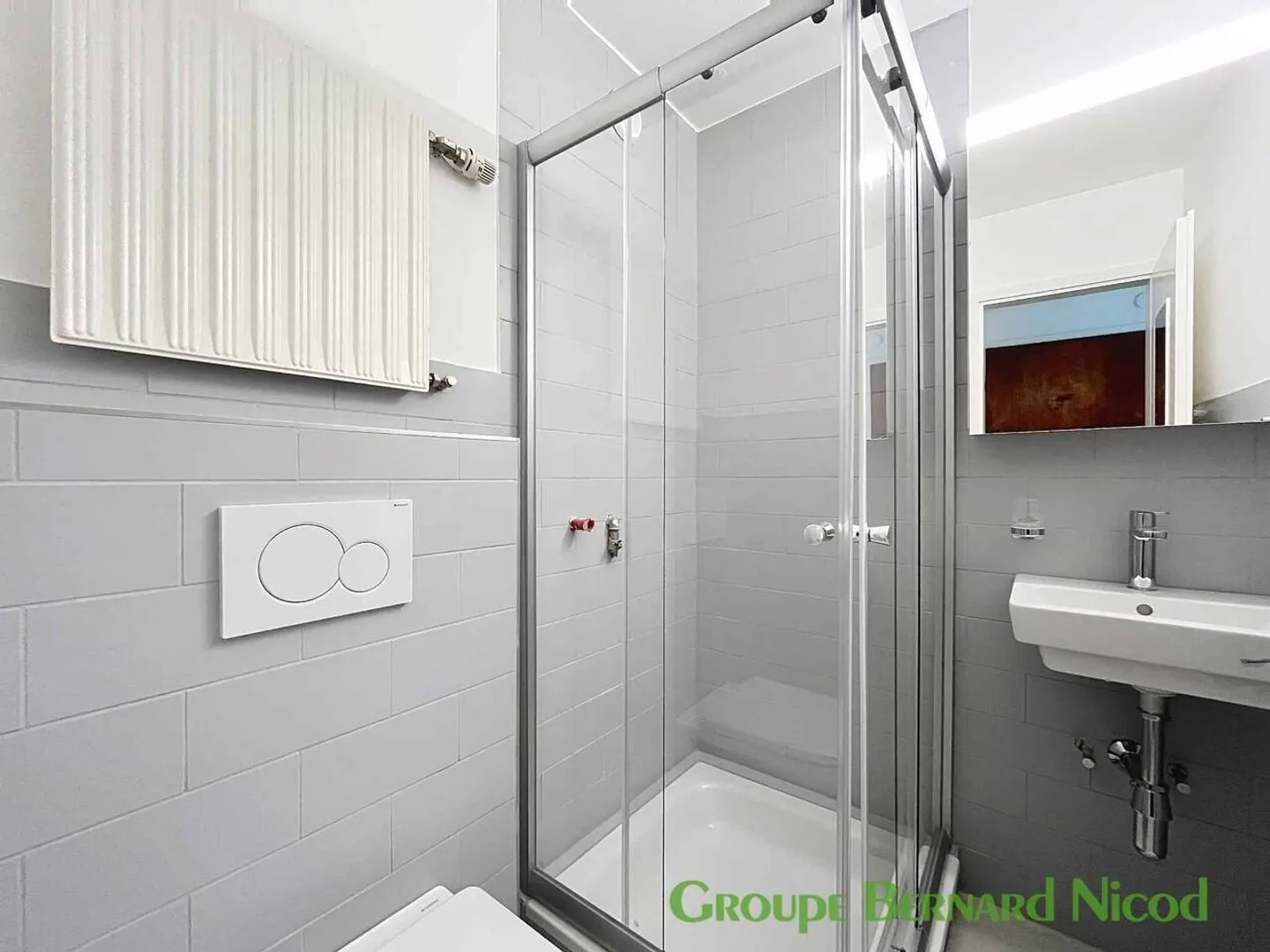 Studio rénové au 8ème étage - Pierrier 5 visite groupée le 13.11.2025 à 9h00 - Photo 4 sur 6