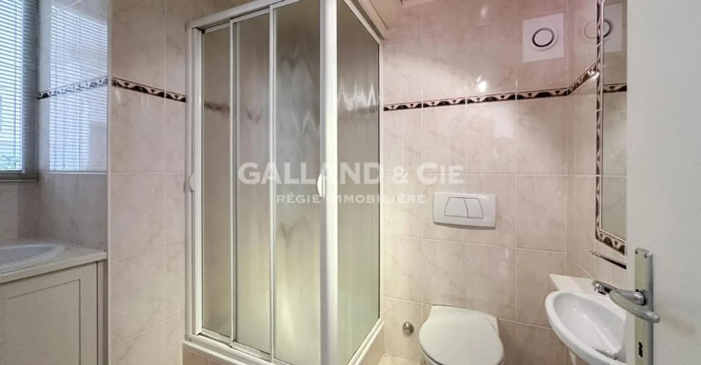 In the heart of Pully - 6.5 rooms + 3.5 rooms easily combinable - Potential - Photo 7 of 10