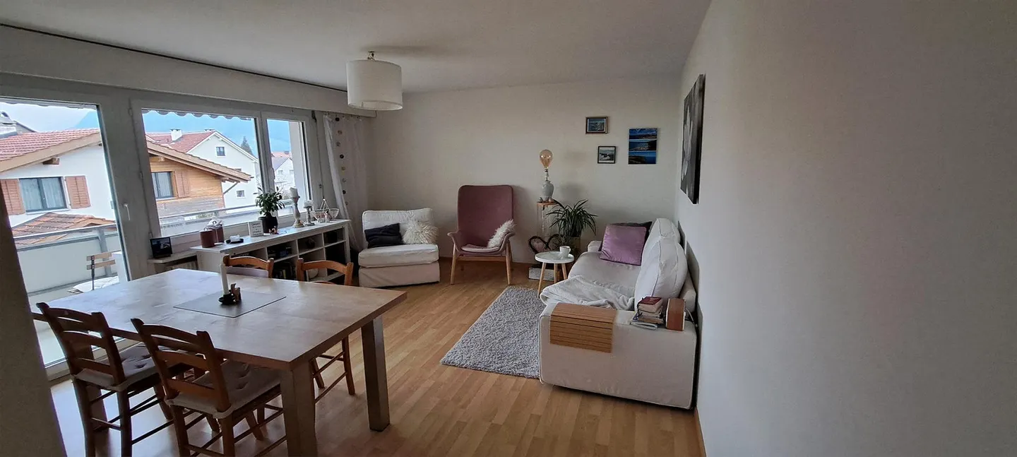 Looking for a new tenant – Bright 4.5-room apartment in Zizers - Photo 1 of 5