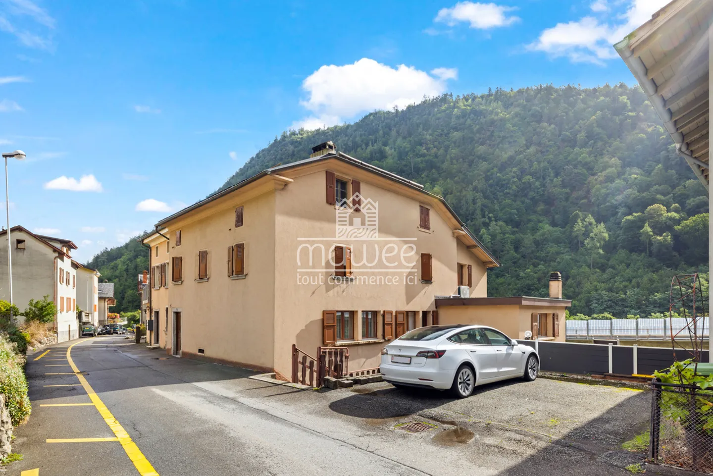 Charmante 4,5 Zimmer mit Terrassen und Nebengebäuden in Martigny-Combe! - Foto 2 von 13