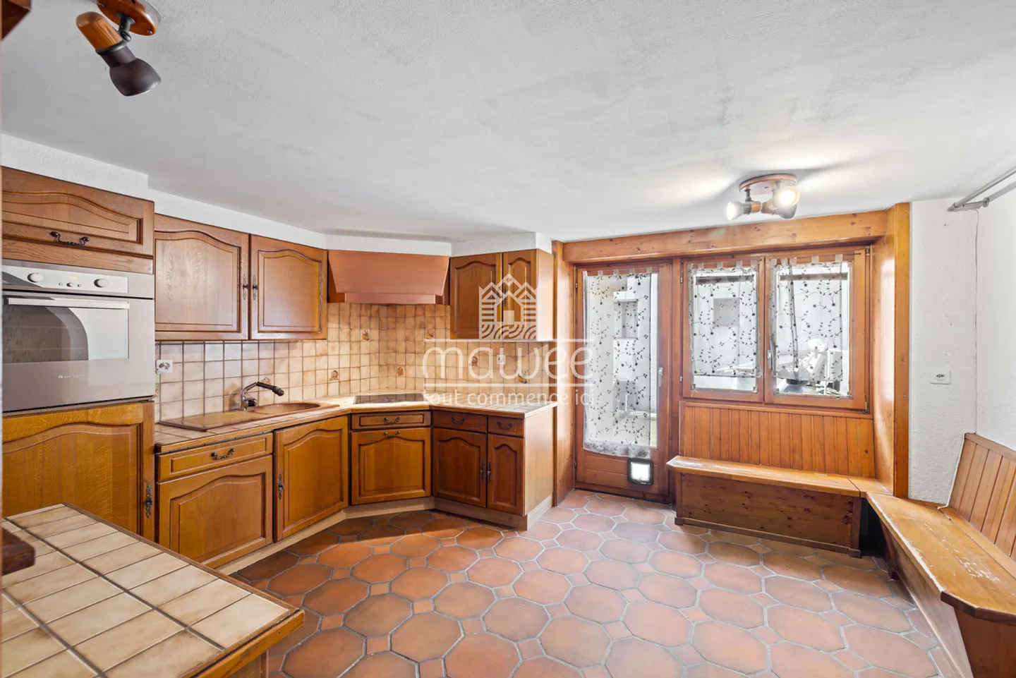 Charmante 4,5 Zimmer mit Terrassen und Nebengebäuden in Martigny-Combe! - Foto 7 von 13