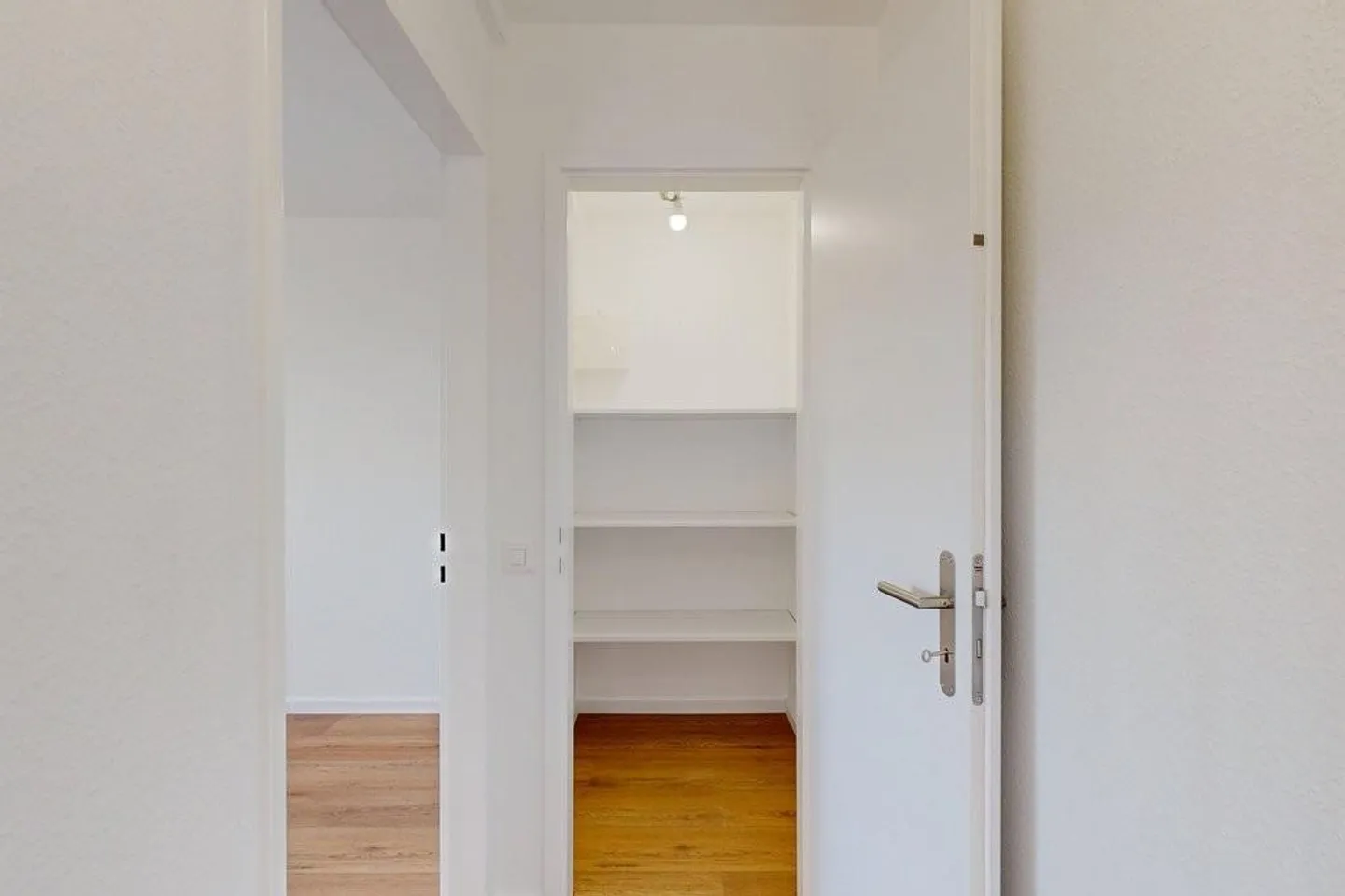 Appartamento attraente con balcone, ascensore e lavatrice-asciugatrice privata - Foto 12 di 12