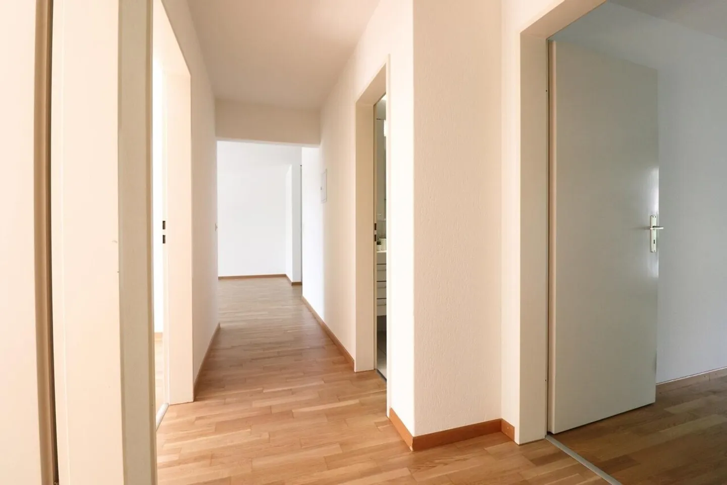 4.5-room apartment on the ground floor in the idyllic Engelhard quarter in Murten - Photo 4 of 11