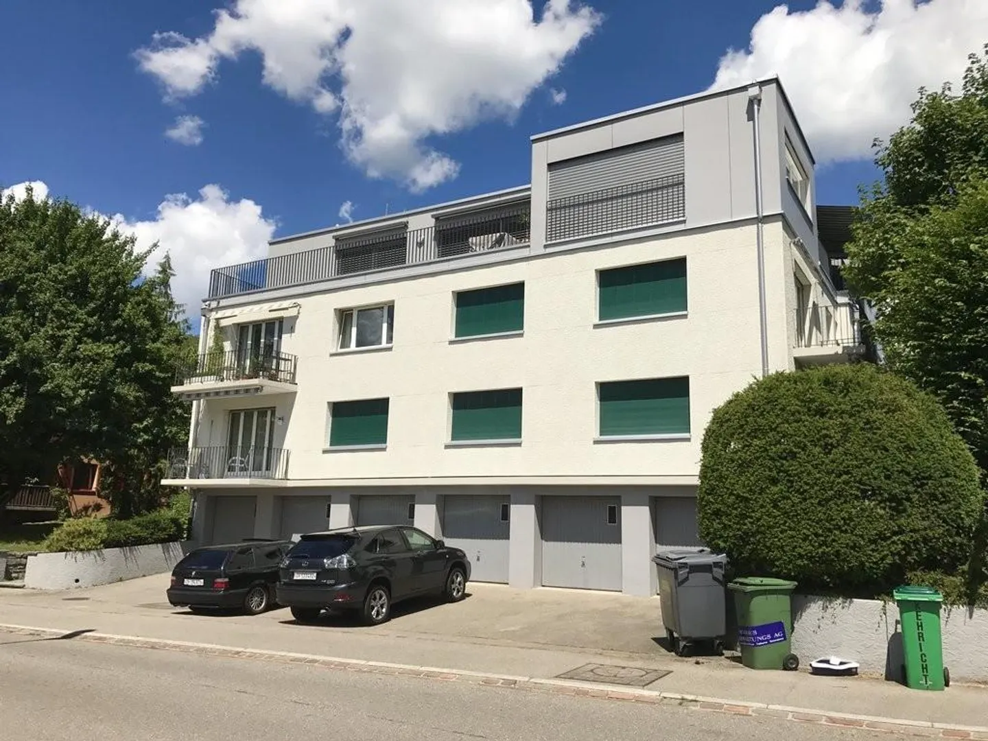 Moderne Wohnung mit Seesicht - Foto 1 von 8