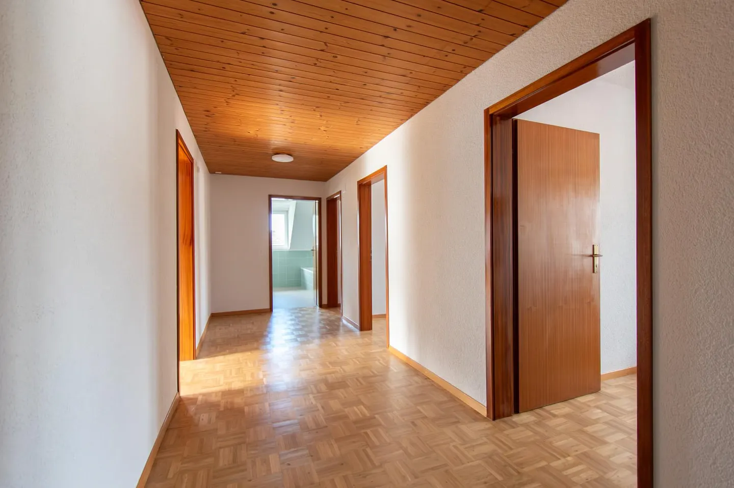 Charming 4.5-room apartment in a quiet, central location, near the cantonal hospital - Photo 12 of 13