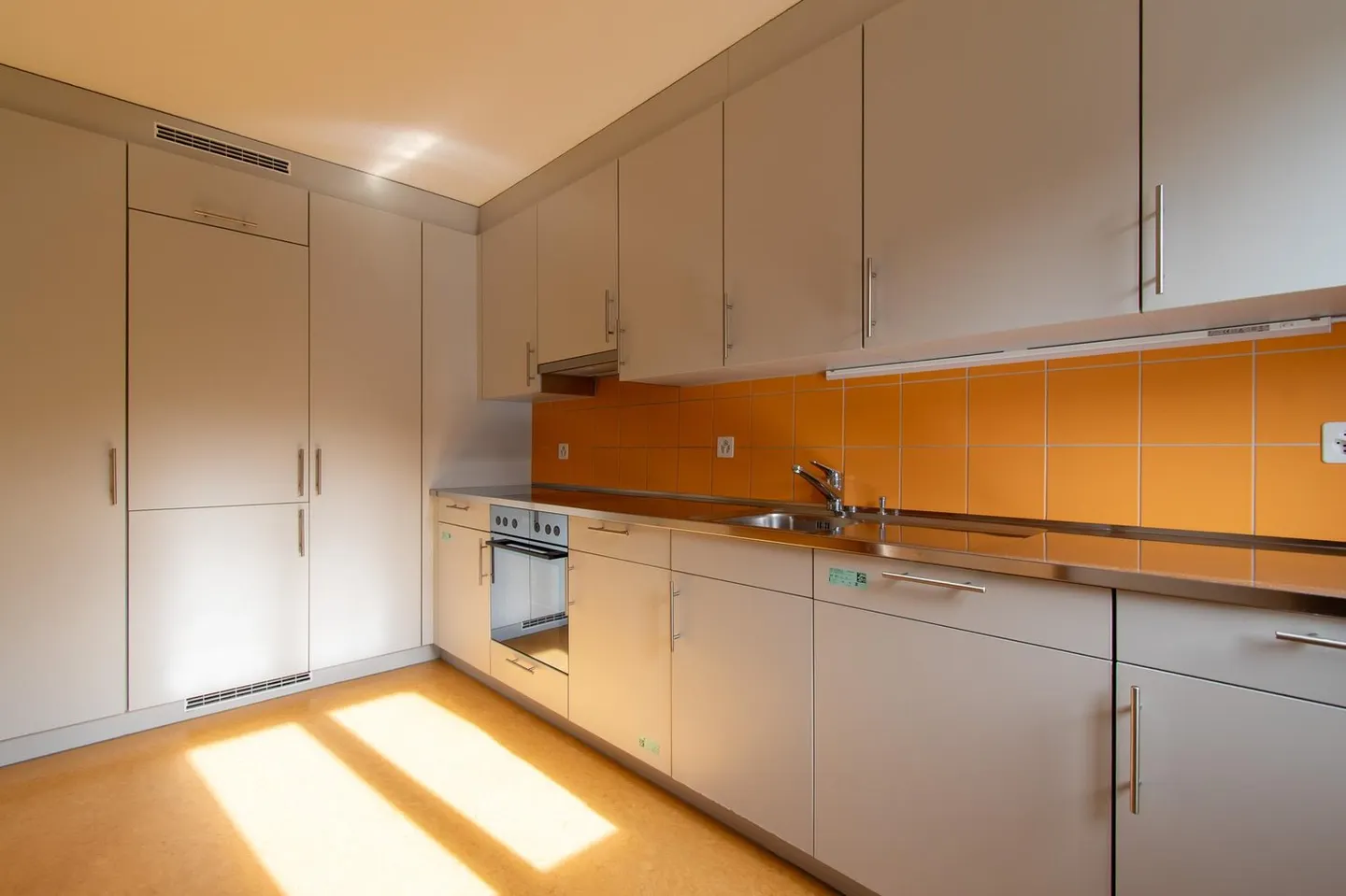 Charming 4.5-room apartment in a quiet, central location, near the cantonal hospital - Photo 6 of 13