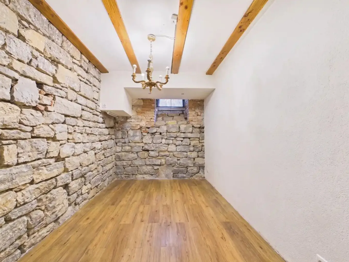 Well-maintained multi-family house in 4056 - Photo 5 of 13