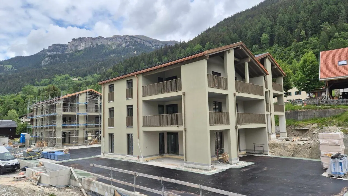 Appartamento 3.5 stanze, in mezzo alle montagne - in mezzo al villaggio - Foto 2 di 9