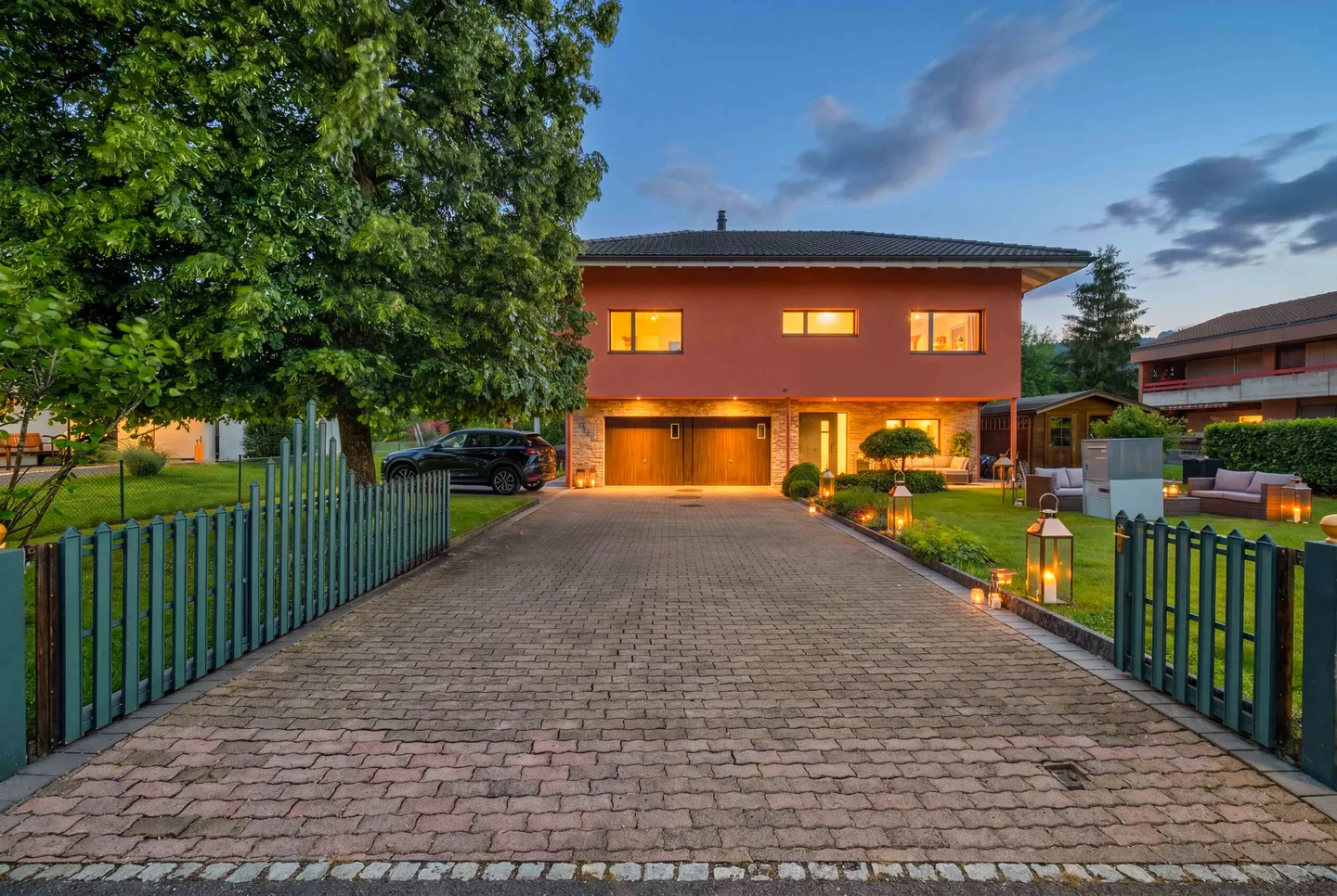 Luxury Family Home by the River - Photo 14 of 17