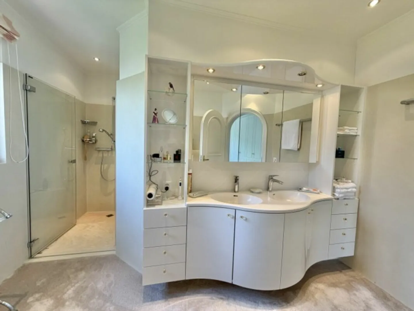 Vente à Ascona, prestigieux penthouse de 4,5 pièces, également utilisable comme résidence secondaire - Photo 17 sur 26