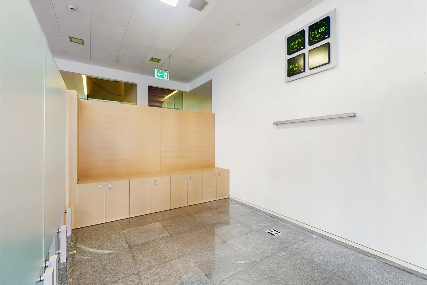 Donnez de la lumière à votre entreprise, espace commercial avec de grandes vitrines - Photo 7 sur 8