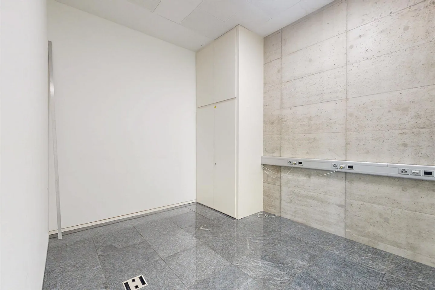 Donnez de la lumière à votre entreprise, espace commercial avec de grandes vitrines - Photo 6 sur 8