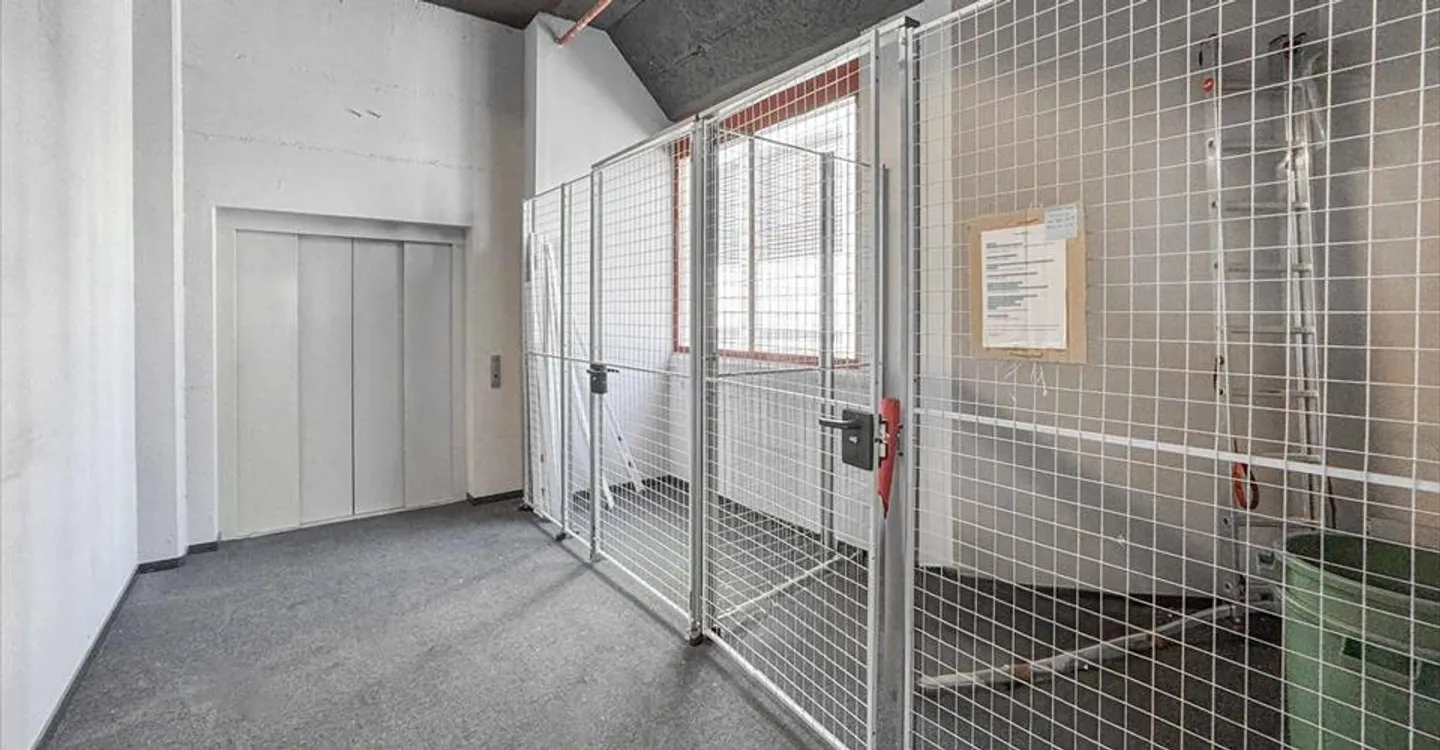 Mischgenutztes Gebäude mieten - Foto 6 von 12