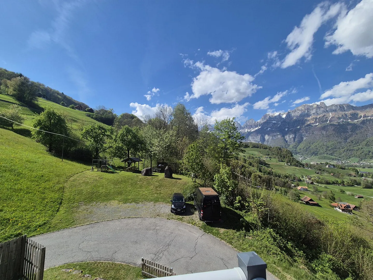 Pet-Friendly Home in Switzerland - Photo 8 of 9