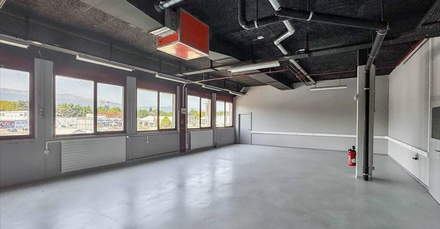 Mischgenutztes Gebäude mieten - Foto 12 von 12